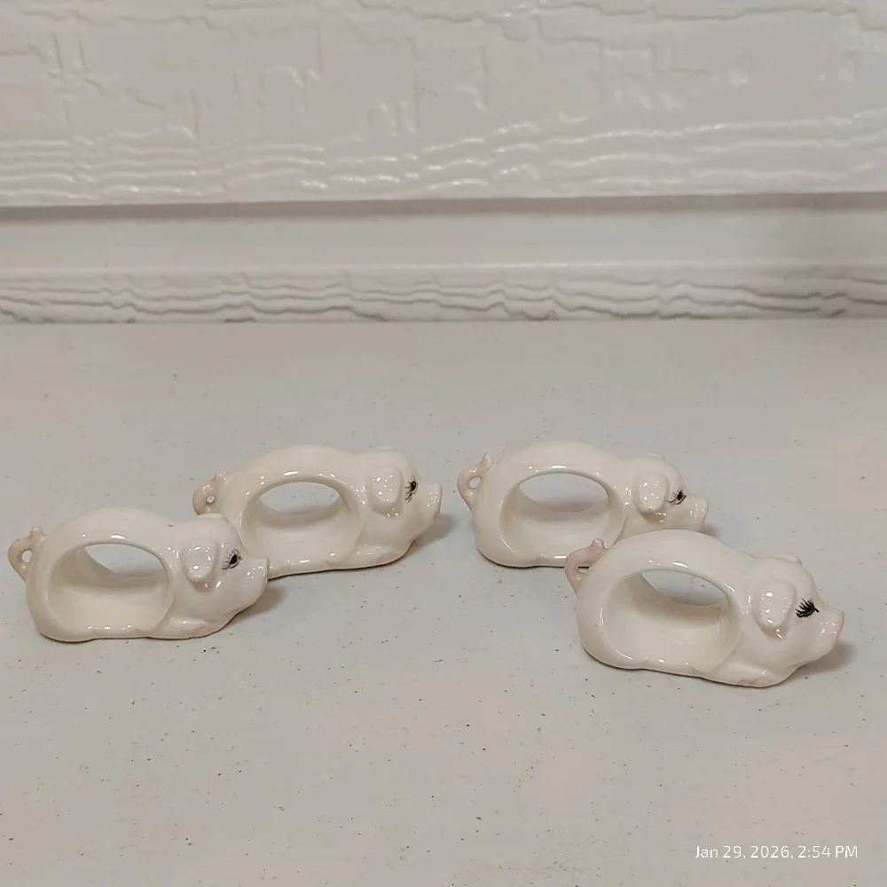 Ceramic Pig Napkin Ring Holders Set of 4 Country‎ House Cottage Vintage WHITE
